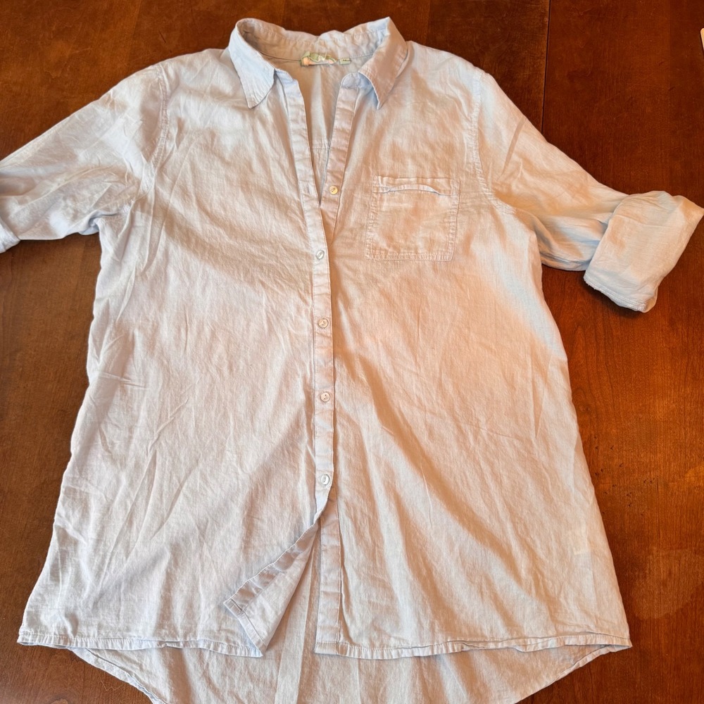 True Destinations Shirt Women M Blue Cotton Gauze Button Up Coastal Back Pleat